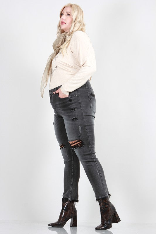 PLUS SIZE DISTRESSED SKINNY JEANS