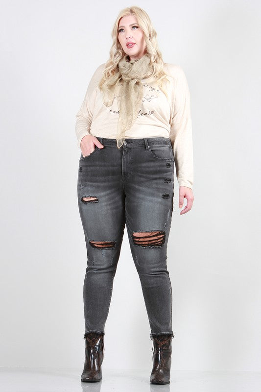PLUS SIZE DISTRESSED SKINNY JEANS