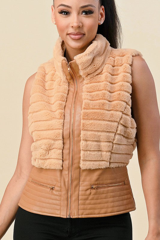 Zipper Pocket Fur Vest Light Mocha