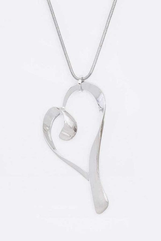 Swirly Heart Pendant Necklace Set