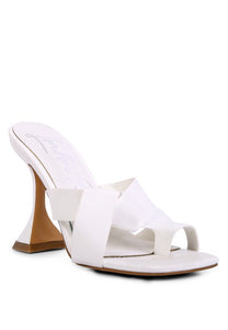 SNATCHED INTERTWINED TOE RING HEELED SANDALS