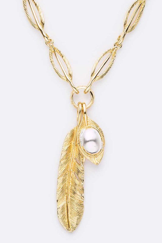 Iconic Pearl Drop Feather Charm Necklace Set
