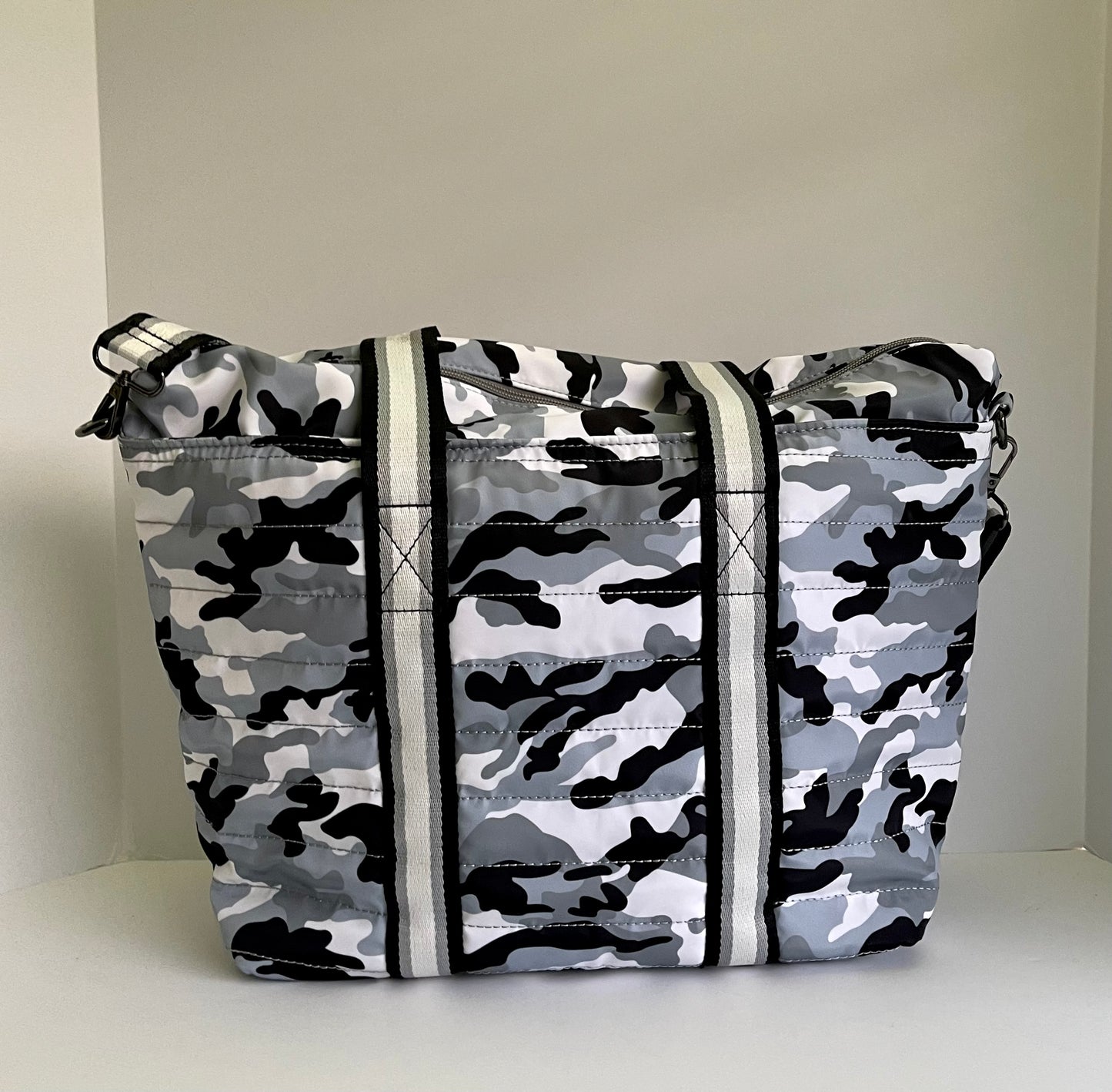 Urban Expressions Large Tote Gray Camo